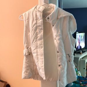 Hooded puffer jacket